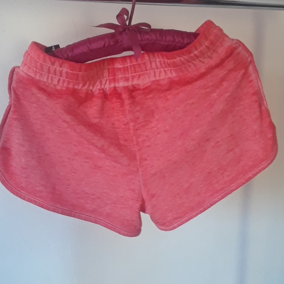 Shorts - Picture 4 of 6